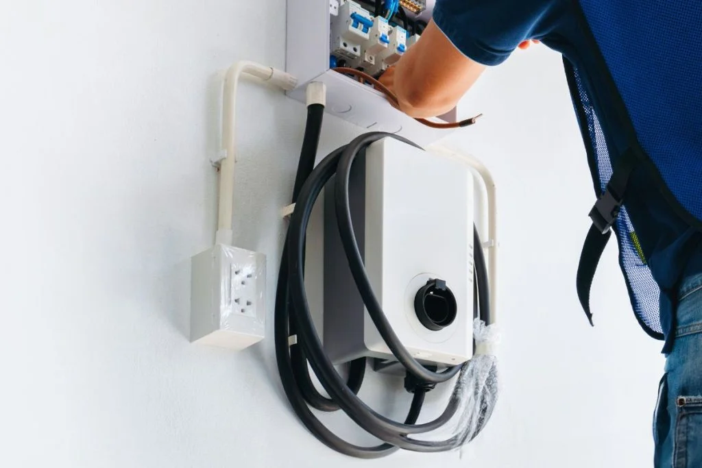 instalacion cargador coche hibrido en madrid mantenimiento cargadores electricos