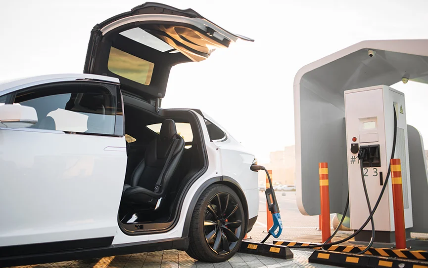 instalar punto recarga coche electrico casa en madrid zona carga moderna